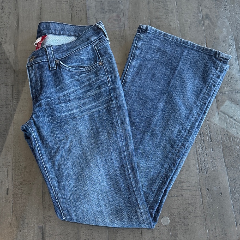 Lucky Brand Y2K Zoe Jean Women's Blue Boot Cut Jeans. Size 6/28.‎ Have some wear